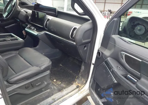 2025 Ford Expedition Platinum Max z USA, uszkodzony, nr VIN 1FMJK1MG1SEA24627